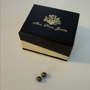 Pick a Pearl from Maui Divers 2 Cultured Pearls